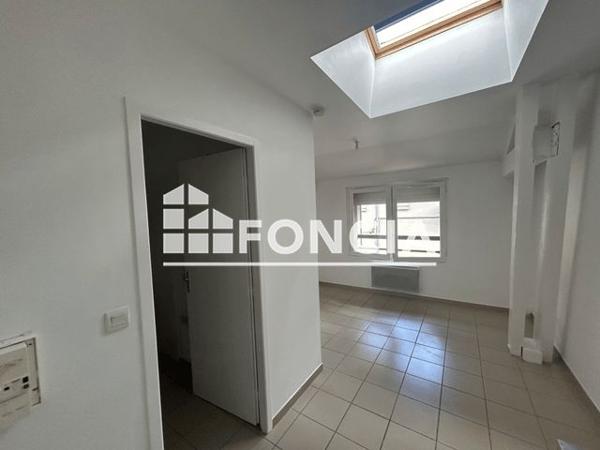 Location Studio 19.53 m² - 2 RUE PIERRE ET MARIE CURIE Mont De Marsan 40000