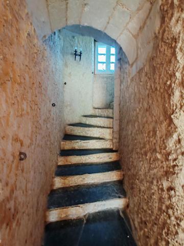 Ancien presbytère  avec ses dépendances et son terrain !