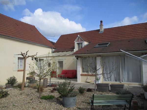 Maison restaurée à vendre à Chabris dans l'Indre (36210), ref : 27