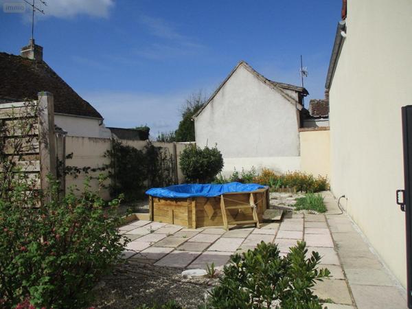 Maison restaurée à vendre à Chabris dans l'Indre (36210), ref : 27
