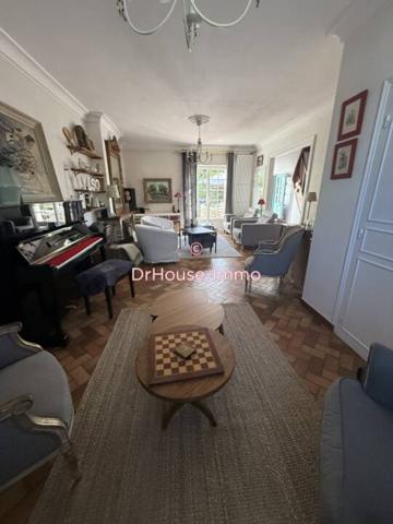 Maison à vendre 9 pièces de 166 m²