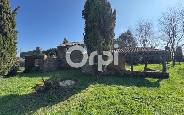 Maison à vendre    7 pièces •  Jard-sur-Mer