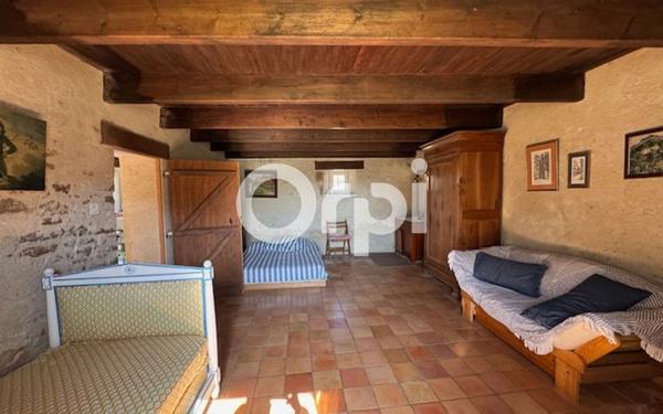 Maison à vendre    7 pièces •  Jard-sur-Mer