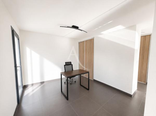 Bureaux Martigues dans résidence récente