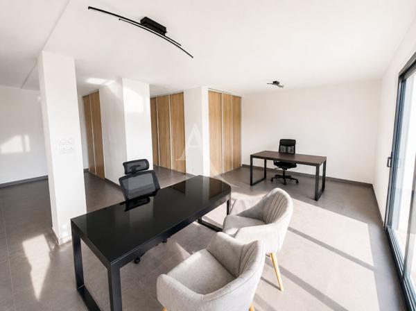 Bureaux Martigues dans résidence récente