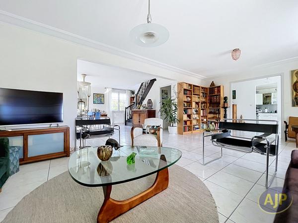 Maison à vendre Les Sorinieres - 6 pièces, 176m² avec 4 chambre(s) à 653 125€ - AJP Immobilier Rezé