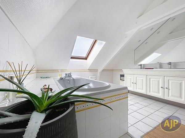 Maison à vendre Les Sorinieres - 6 pièces, 176m² avec 4 chambre(s) à 653 125€ - AJP Immobilier Rezé