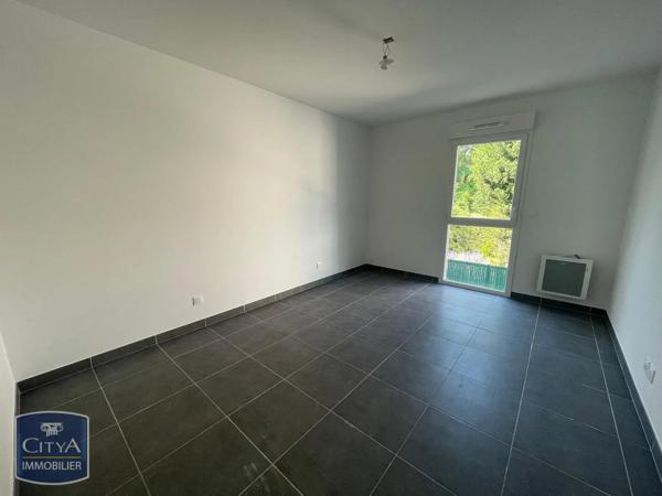 Appartement à louer 3 pièces 63.4m² Villeneuve-lès-Avignon (30400)