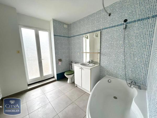 Appartement à louer 3 pièces 62.57m² Bourg-en-Bresse (01000)