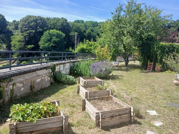 MAISON DE CARACTERE - MONTRICHARD - 140 m²