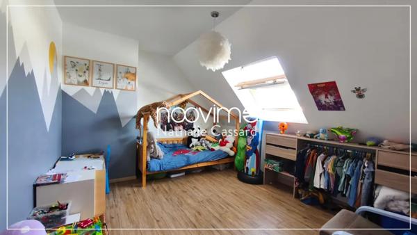Maison mitoyenne 111 m2 4 Chambres sur 450 m2 avec Garage