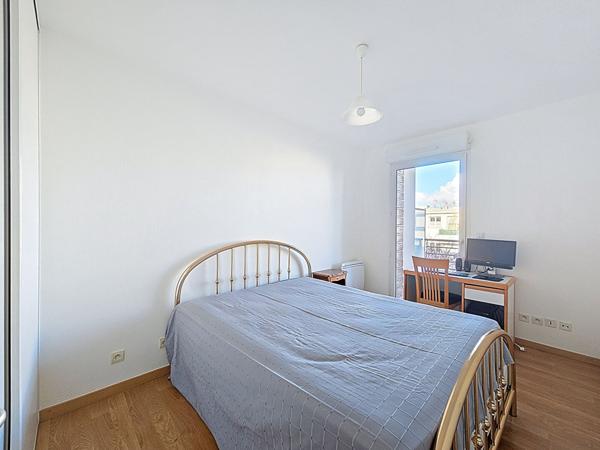 Appartement Tours 3 pièces - Terasse - Proche TRAM 3 Rivières