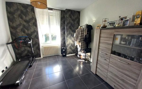 Maison à vendre    4 pièces •  Montceau-les-Mines