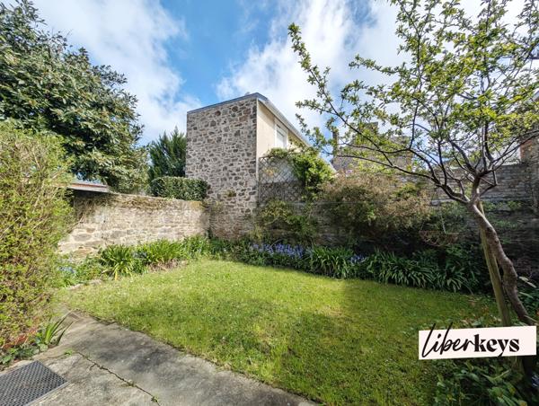 Dinard – Secteur Pionnière / Corbières – Maison en pierre avec jardin clos à deux pas de la plage
