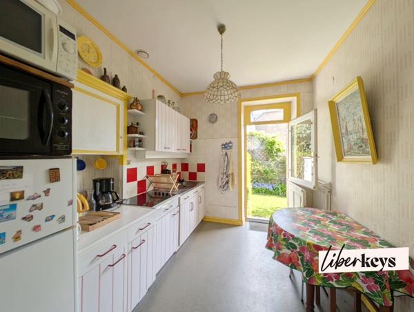 Dinard – Secteur Pionnière / Corbières – Maison en pierre avec jardin clos à deux pas de la plage