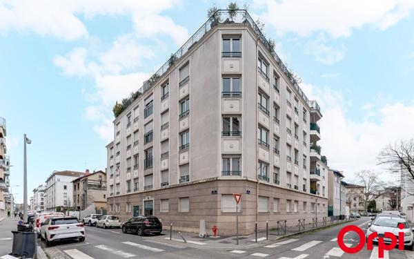 Appartement à vendre    5 pièces • 111 m2 Lyon 3