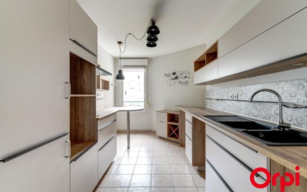 Appartement à vendre    5 pièces • 111 m2 Lyon 3