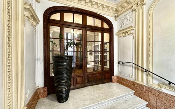 Appartement à vendre    3 pièces • 50,59 m2 Nice