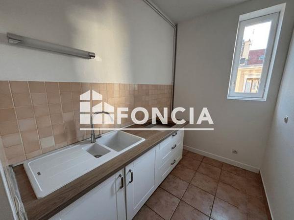 Location Appartement 2 pièces 50 m² - 26 RUE BARABAN Lyon 69003