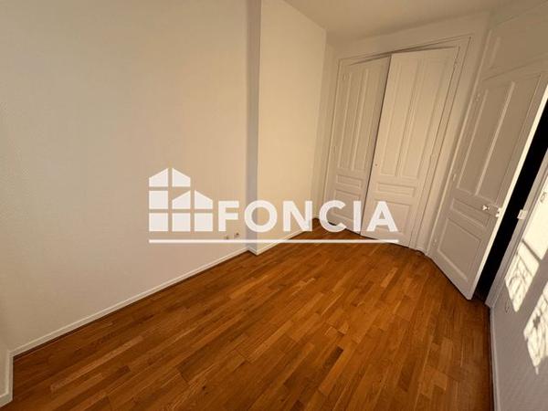 Location Appartement 2 pièces 50 m² - 26 RUE BARABAN Lyon 69003