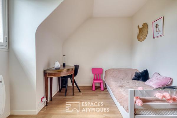 Maison familiale avec extension contemporaine et jardin paysager
