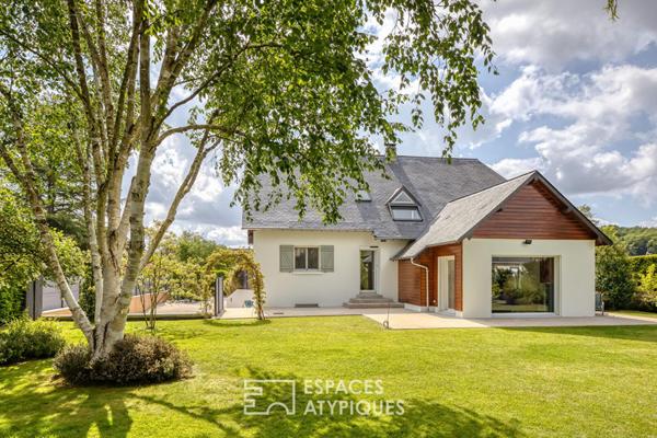 Maison familiale avec extension contemporaine et jardin paysager