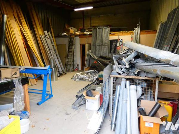 Local à usage professionnel