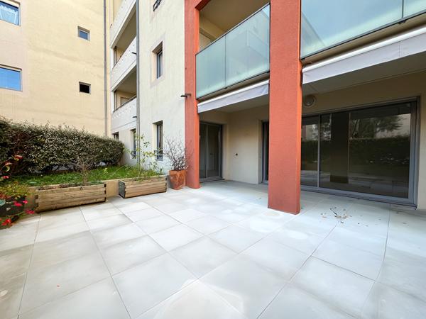 Appartement T4 de 117 m² avec 2 terrasses, garage et accessibilité PMR