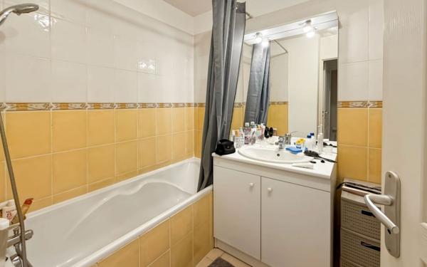 Appartement à louer    3 pièces •  Saint-Pierre-du-Mont