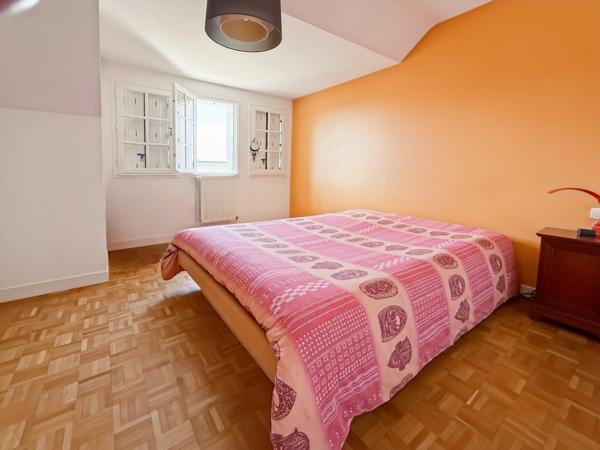 Dept de la Vienne (86) Maison contemporaine de 160 m² – Quartier recherché à l'est de la ville