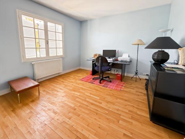 Dept de la Vienne (86) Maison contemporaine de 160 m² – Quartier recherché à l'est de la ville