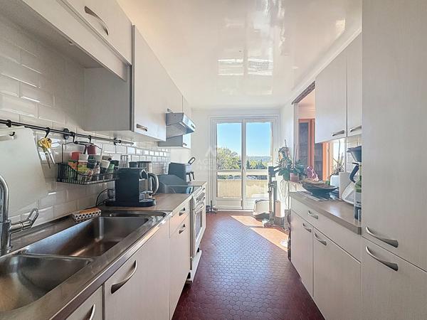 Appartement Terrasse Chatou 4 pièce(s) 91 m2 €550 000 ** - Référence 162078