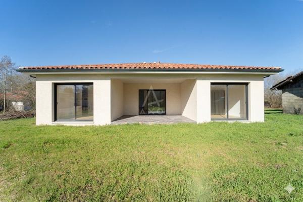 Maison contemporaine 2025 – 5 pièces – 134 m² – Terrain 1 465 m²