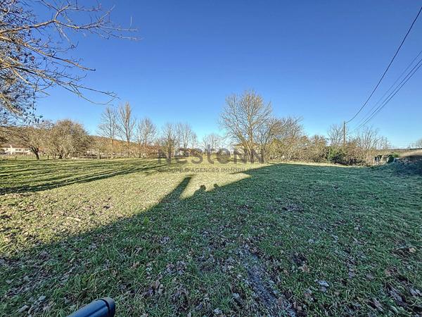 Terrain constructible à Beauchalot