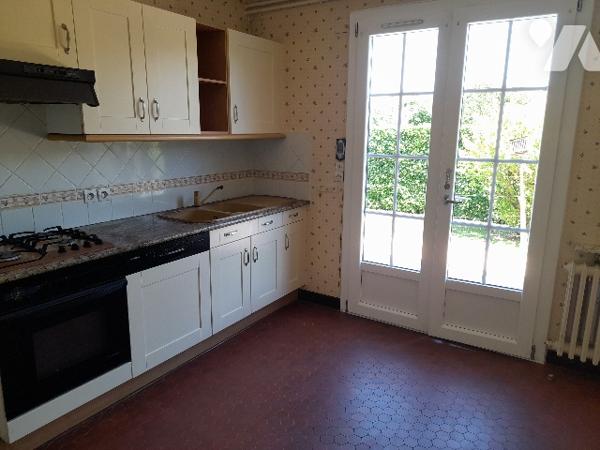 VOUNEUIL SOUS BIARD, Bourg, Maison de 5 pièces