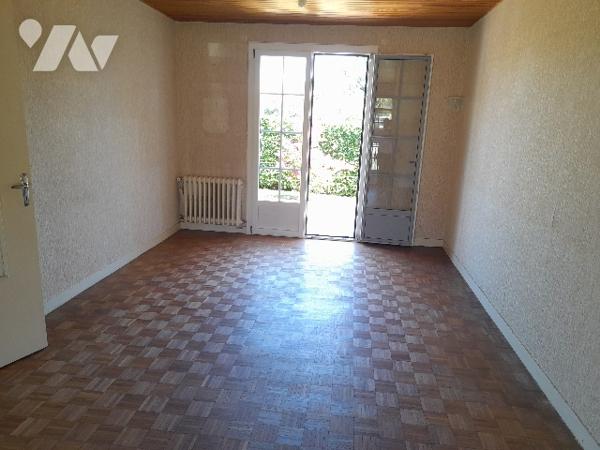 VOUNEUIL SOUS BIARD, Bourg, Maison de 5 pièces