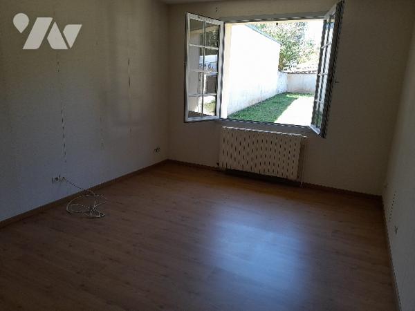 VOUNEUIL SOUS BIARD, Bourg, Maison de 5 pièces