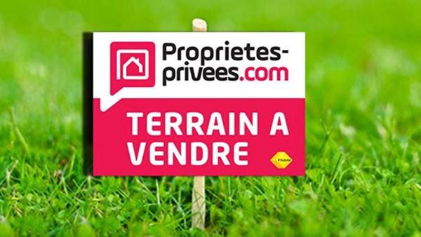 Terrain Constructible  de 361 m2 en lot Avant