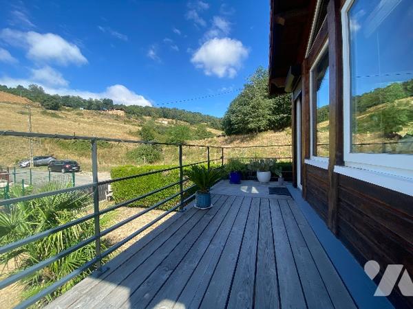 Pour amoureux de la nature, maison de 75m² habitables environ plus dépendances sur 295m² de jardin