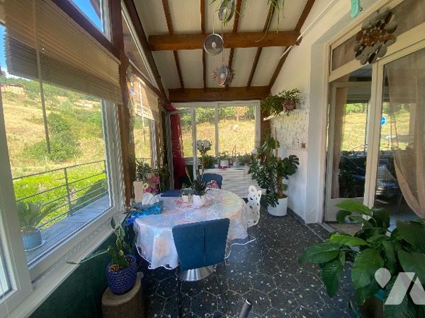 Pour amoureux de la nature, maison de 75m² habitables environ plus dépendances sur 295m² de jardin