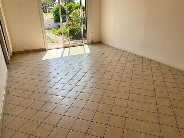 Un cadre de vie privilégié pour cette agréable maison de plain-pied , La roche sur yon