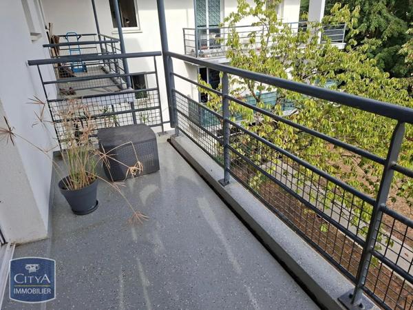 Appartement à louer 2 pièces 54.3m² Bègles (33130)