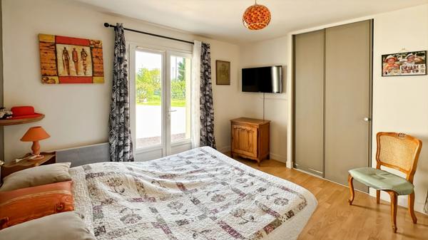 Maison de plain-pied à vendre 4 pièces BERGERAC (24) - terrain 2184 m2 - piscine