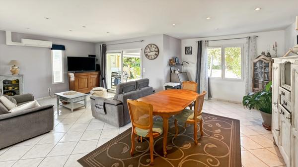 Maison de plain-pied à vendre 4 pièces BERGERAC (24) - terrain 2184 m2 - piscine