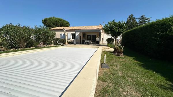 Maison de plain-pied à vendre 4 pièces BERGERAC (24) - terrain 2184 m2 - piscine