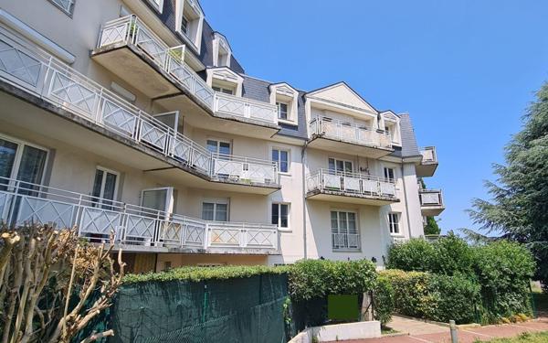 Appartement à vendre    3 pièces • 62 m2 Combs-la-Ville