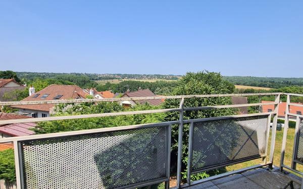 Appartement à vendre    3 pièces • 62 m2 Combs-la-Ville