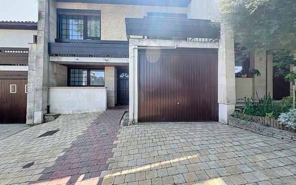 Maison à vendre    6 pièces • 123,77 m2 Ris-Orangis