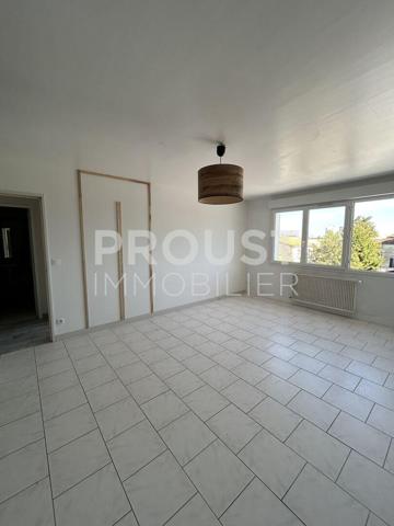 En exclusivité a vendre niort quartier dugesclin appartement 60,28 m² résidence sécurisée.
