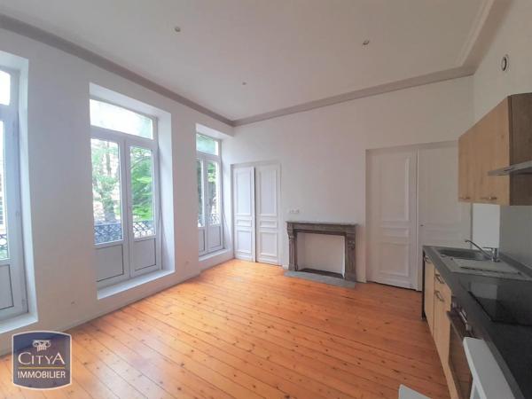 Appartement à louer 2 pièces 38.84m² Lille (59000)